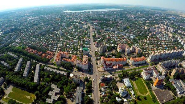 Олег Синютка передал фирме Дубневичей 50 га земли под солнечную электростанцию