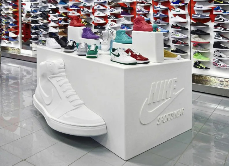 Популярность спортивной обуви Nike