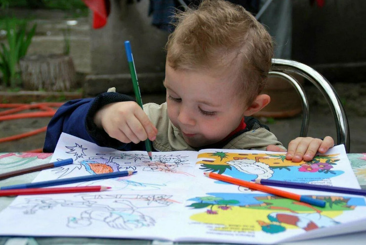 Как и чем рисовать малышам